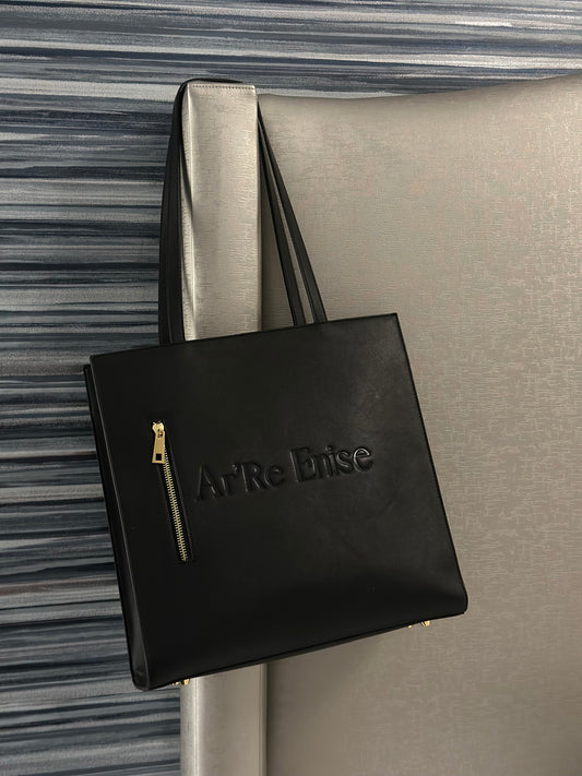 Legacíe Tote (coming soon)